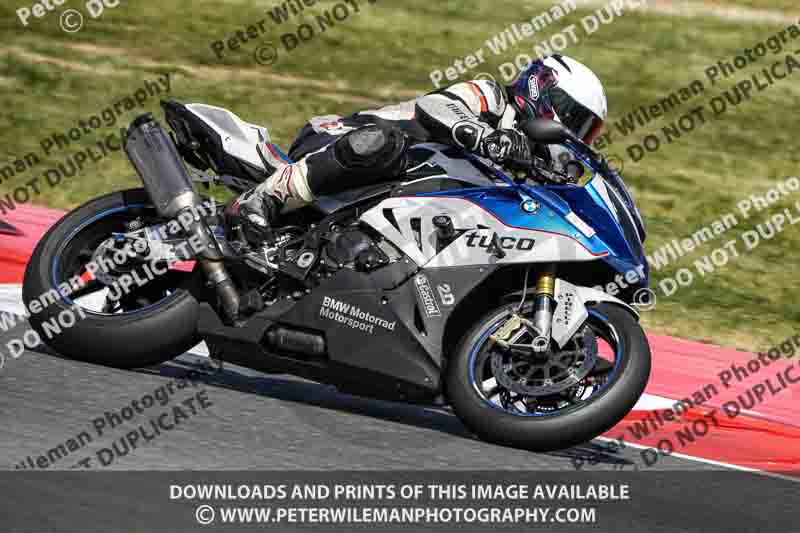 cadwell no limits trackday;cadwell park;cadwell park photographs;cadwell trackday photographs;enduro digital images;event digital images;eventdigitalimages;navarra;no limits trackdays;peter wileman photography;racing digital images;trackday digital images;trackday photos